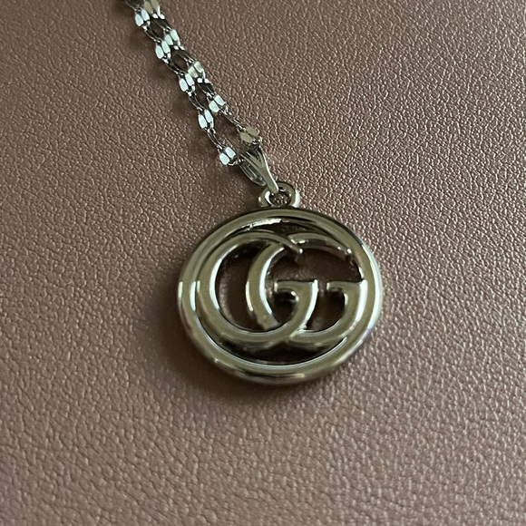 Upcycled Gucci Silver Pendant Necklace - Picture 2 of 4